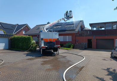 25.06.2026: Feuerwehr Velen bei Dachstuhlbrand in Ramsdorf unterstützt